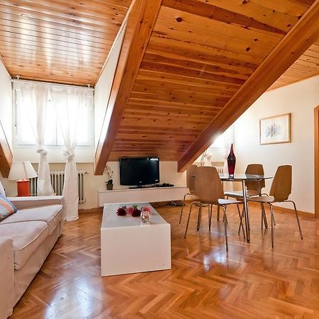 Apartment Latina VII Madrid Esterno foto